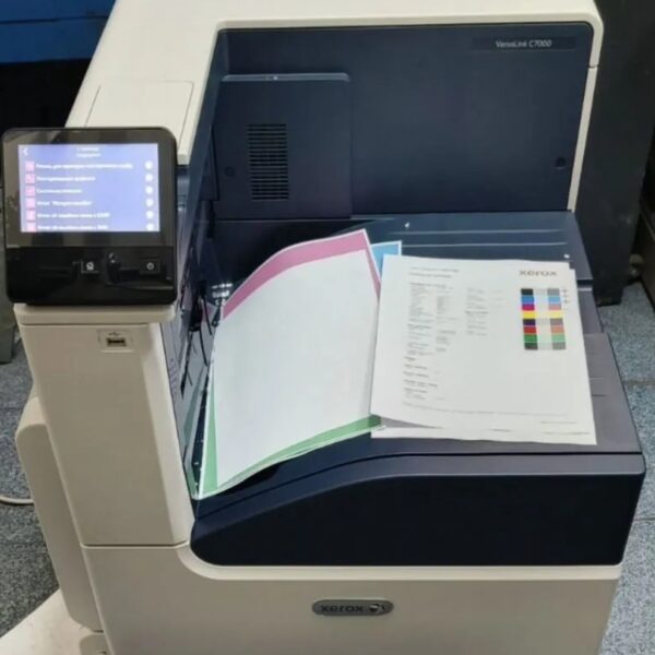 Принтер цветной Xerox c7000 86стр